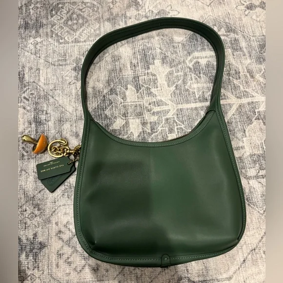NWOT Coach Hunter Green Curve Zip Bag (with charm) - Picture 2 of 14
